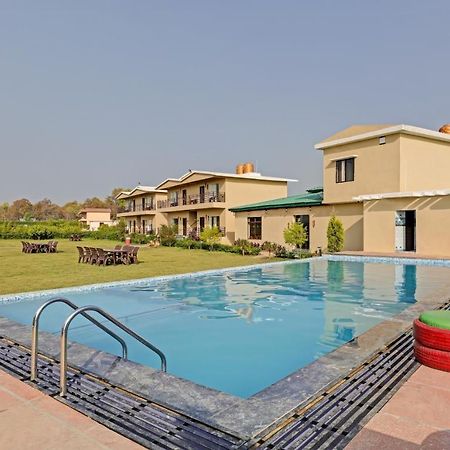 Treebo Kaira Resort With Pool View, 5 Km From Jim Corbett Jungle Safari ラムナガル エクステリア 写真