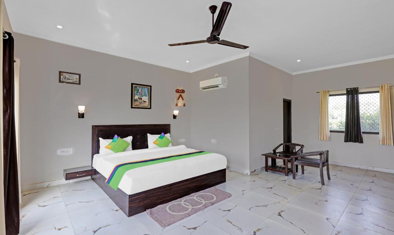 Treebo Kaira Resort With Pool View, 5 Km From Jim Corbett Jungle Safari ラムナガル エクステリア 写真